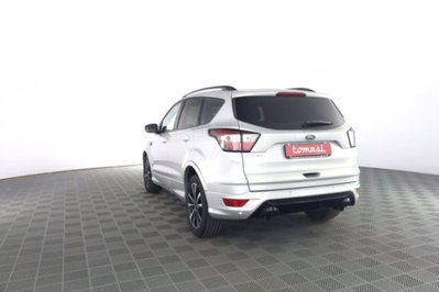 Ford Kuga 1.5 TDCI 120 CV S&S 2WD ST-Line (6)