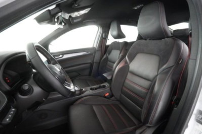 Renault Arkana E-Tech 145 CV R.S. Line (10)