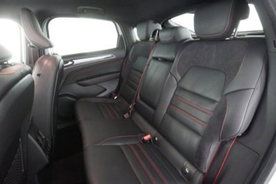 Renault Arkana E-Tech 145 CV R.S. Line (11)