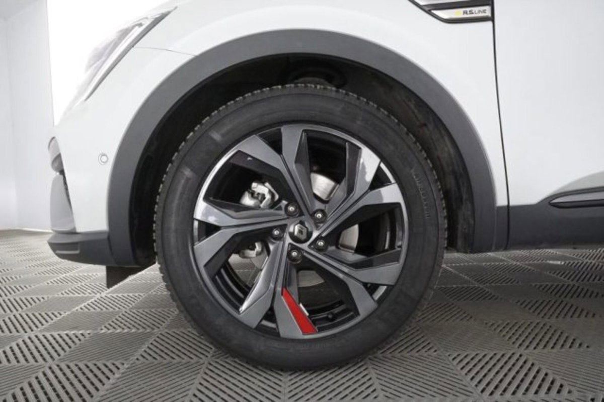 Renault Arkana E-Tech 145 CV R.S. Line (16)