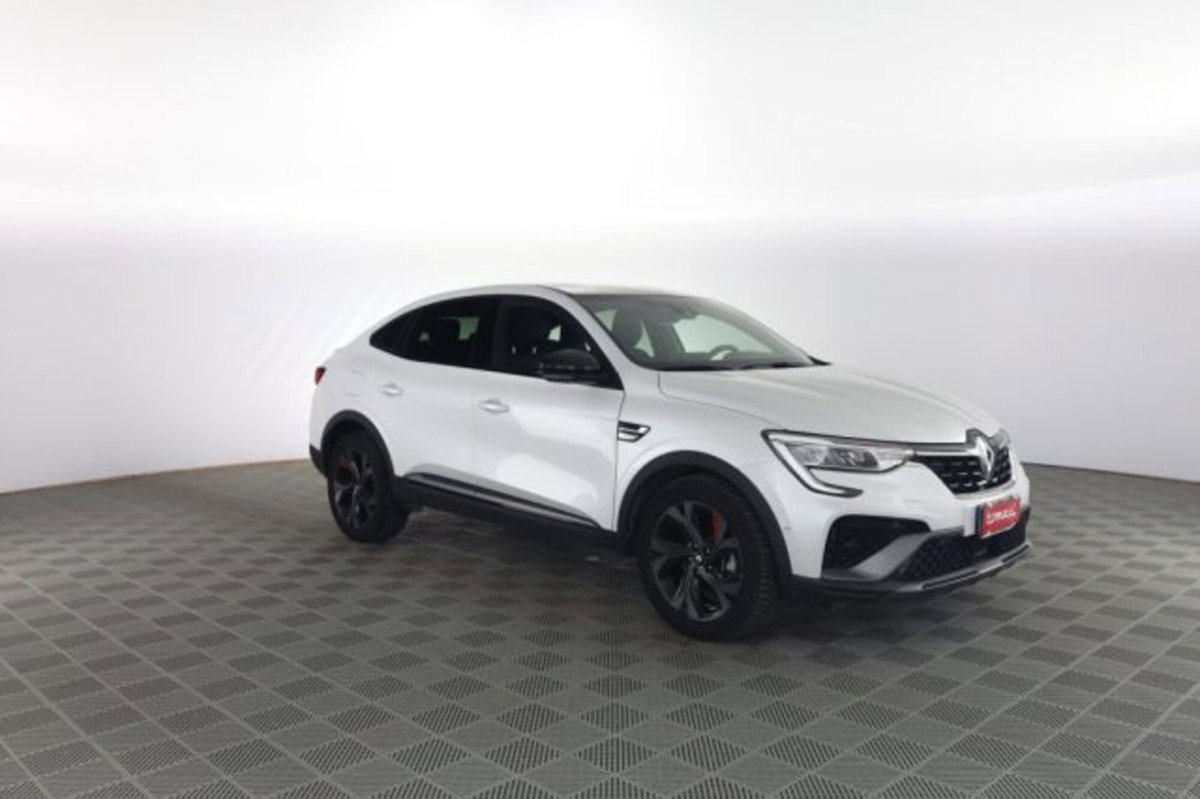 Renault Arkana E-Tech 145 CV R.S. Line (2)