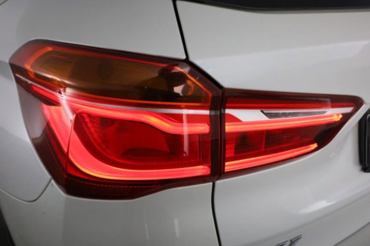 BMW X1 xDrive18d xLine Plus (10)