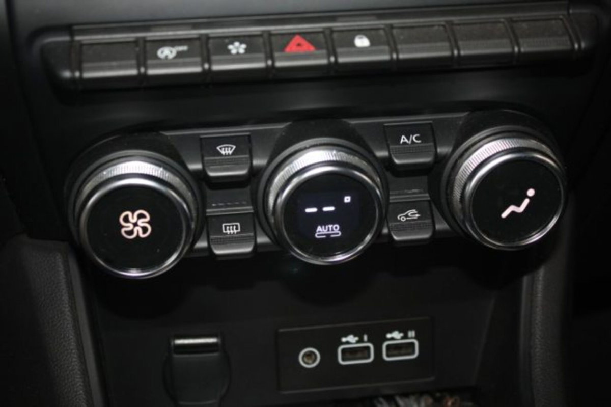 Renault Captur TCe 100 CV GPL Techno (14)