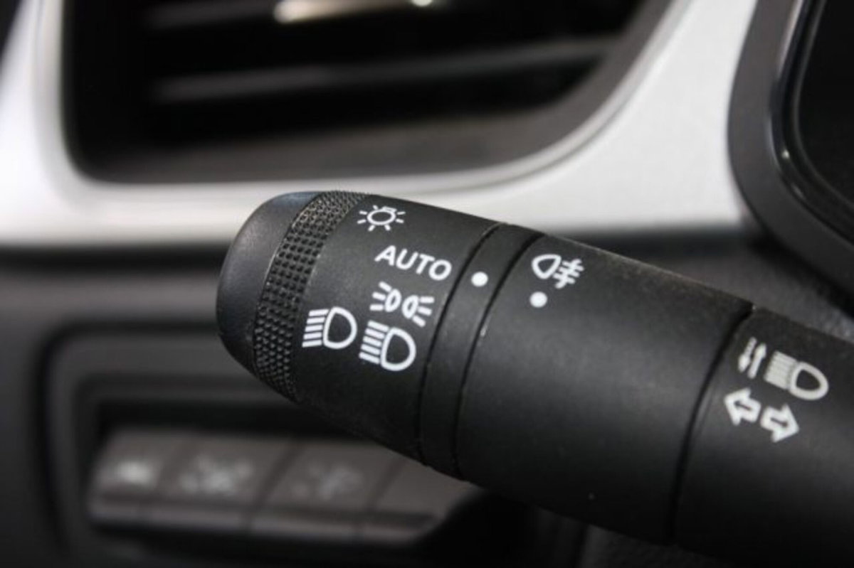 Renault Captur TCe 100 CV GPL Techno (15)