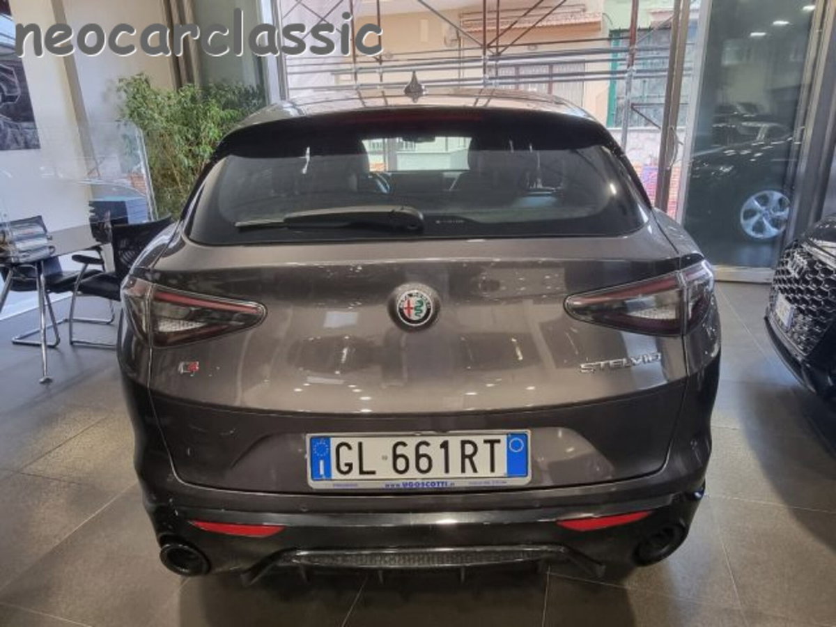Alfa Romeo Stelvio Stelvio 2.2 Turbodiesel 210 CV AT8 Q4 Veloce (4)
