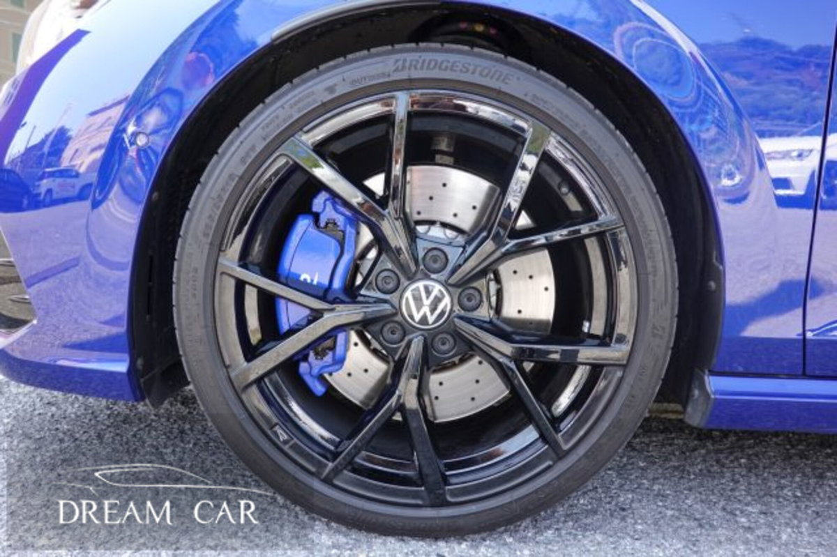 Volkswagen Golf 2.0 TSI R DSG 4Motion 20 years (7)