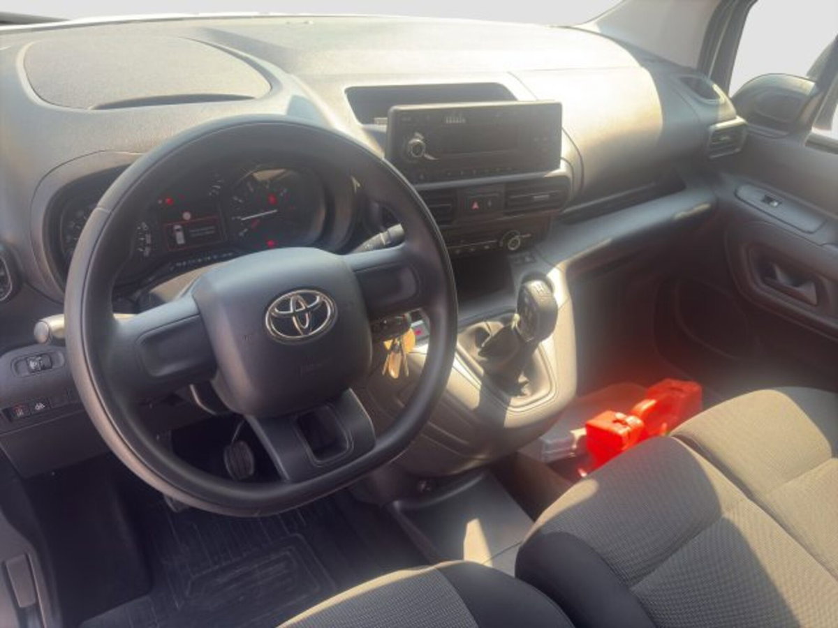 Toyota Proace City City 1.5D 100 CV S&S PC 4p. Comfort (10)