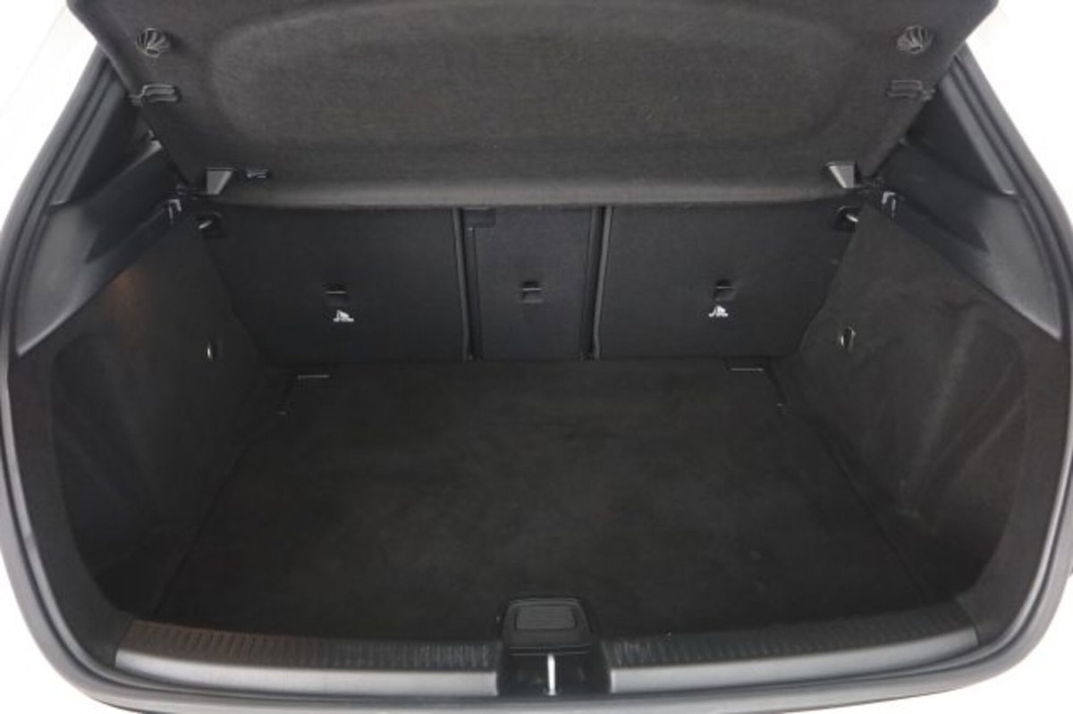 Mercedes-Benz Classe A 180 d Automatic Sport (6)