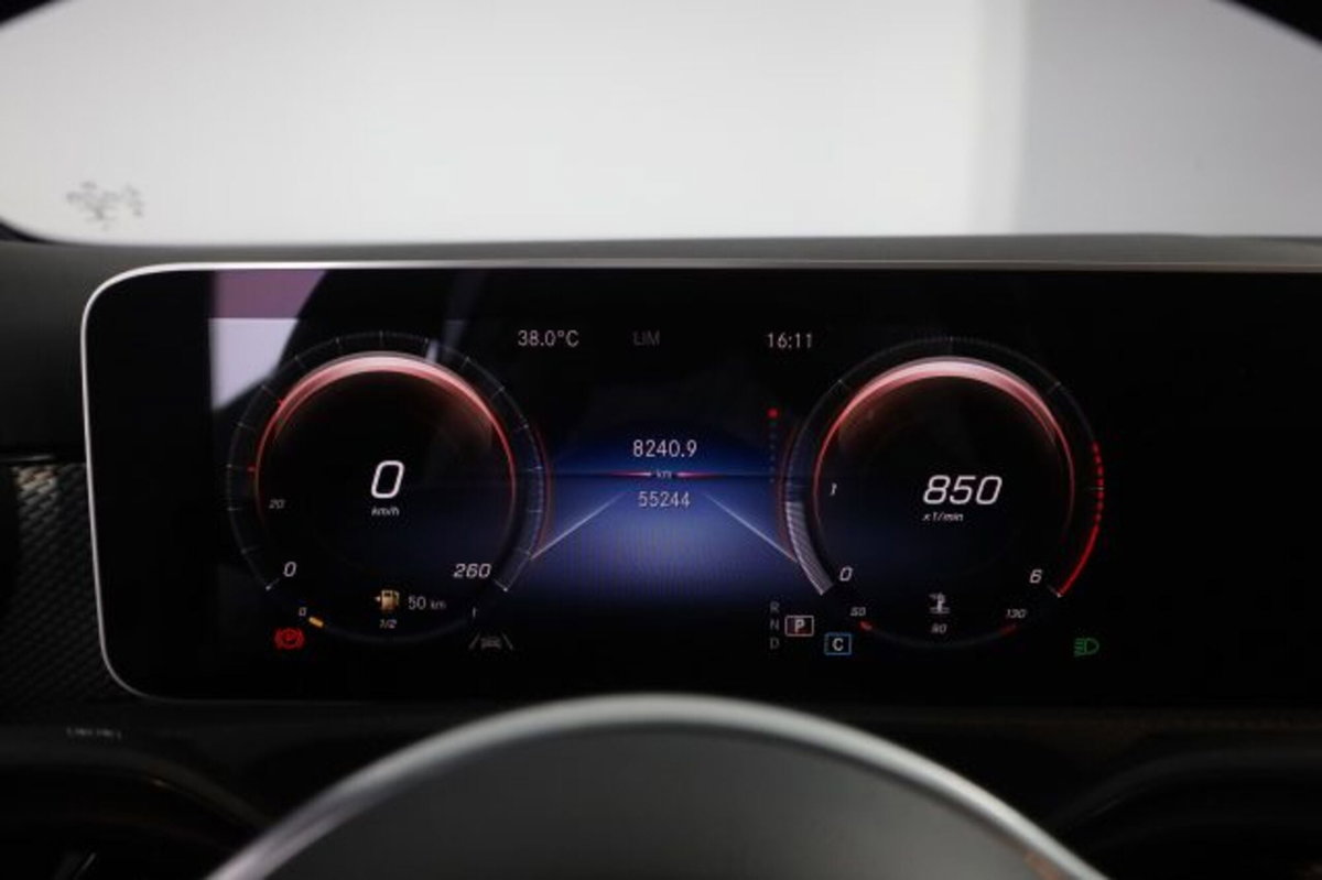 Mercedes-Benz Classe A 180 d Automatic Sport (7)