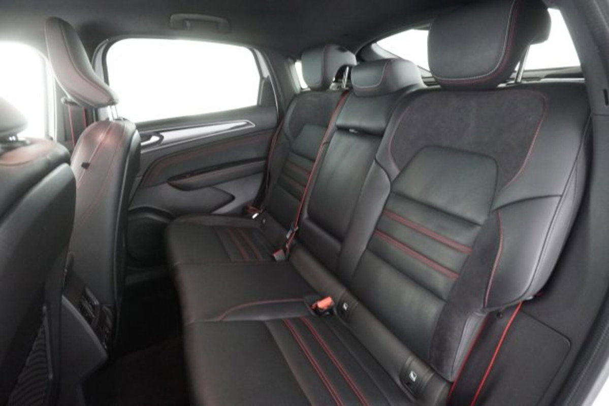 Renault Arkana E-Tech 145 CV R.S. Line (11)