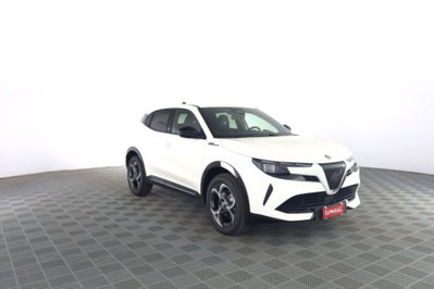 Alfa Romeo Junior 1.2 ibrida Q4 Milano Cortina 2026 145cv edct6 (2)