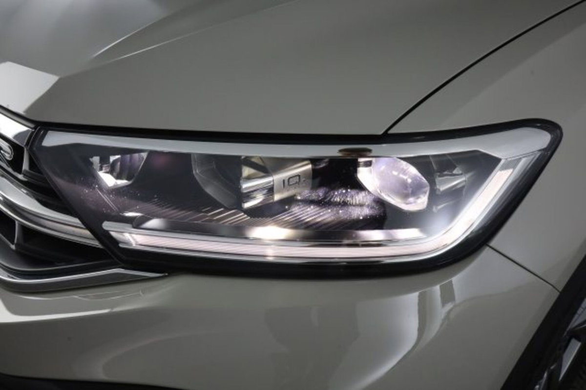 Volkswagen T-Roc 1.0 TSI R-Line (10)