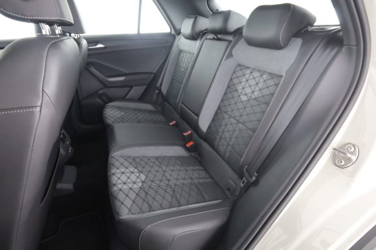 Volkswagen T-Roc 1.0 TSI R-Line (4)