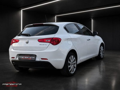 Alfa Romeo Giulietta 1.6 JTDm Super 120cv tct (4)