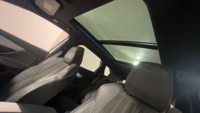 Peugeot 3008 1.2 hybrid GT 145cv e-dcs6 (11)