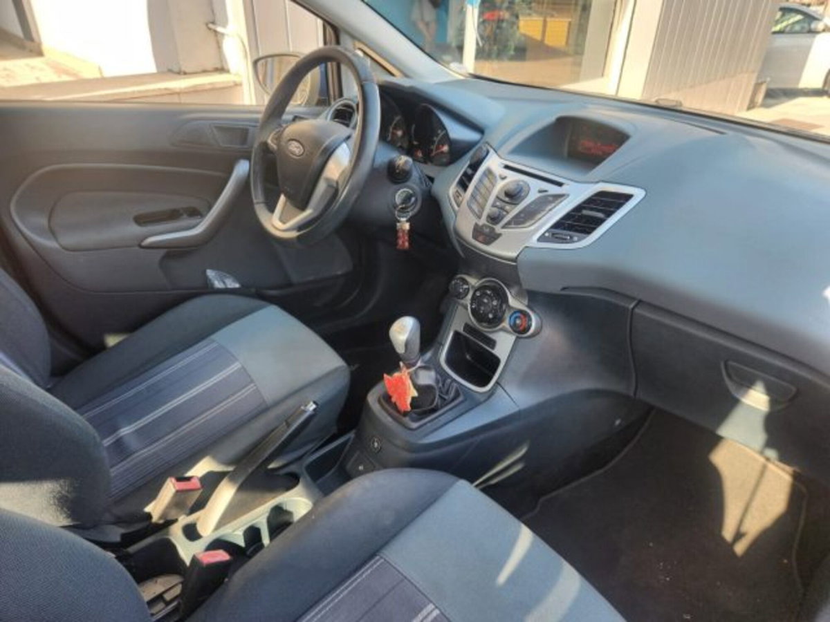 Ford Fiesta 1.4 5 porte Bz.- GPL Titanium (12)