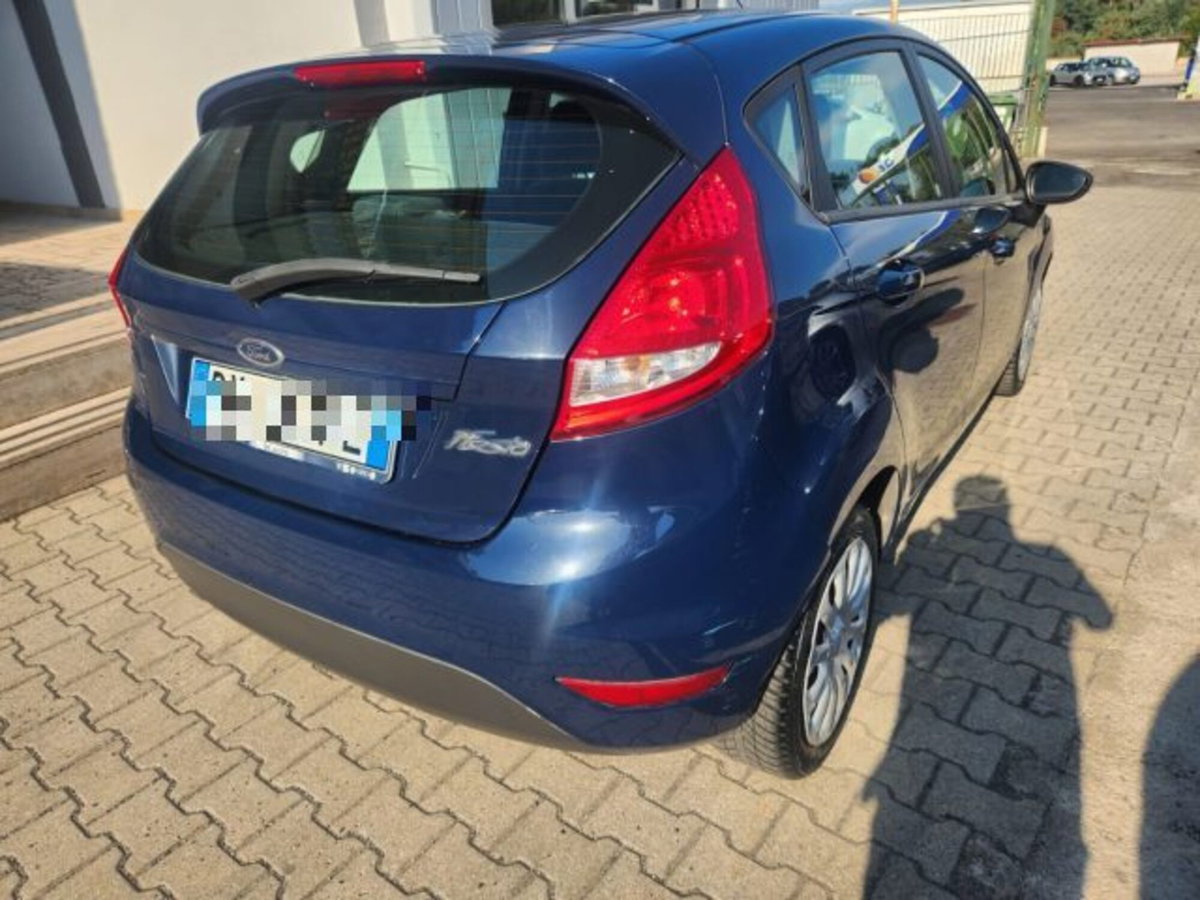 Ford Fiesta 1.4 5 porte Bz.- GPL Titanium (7)