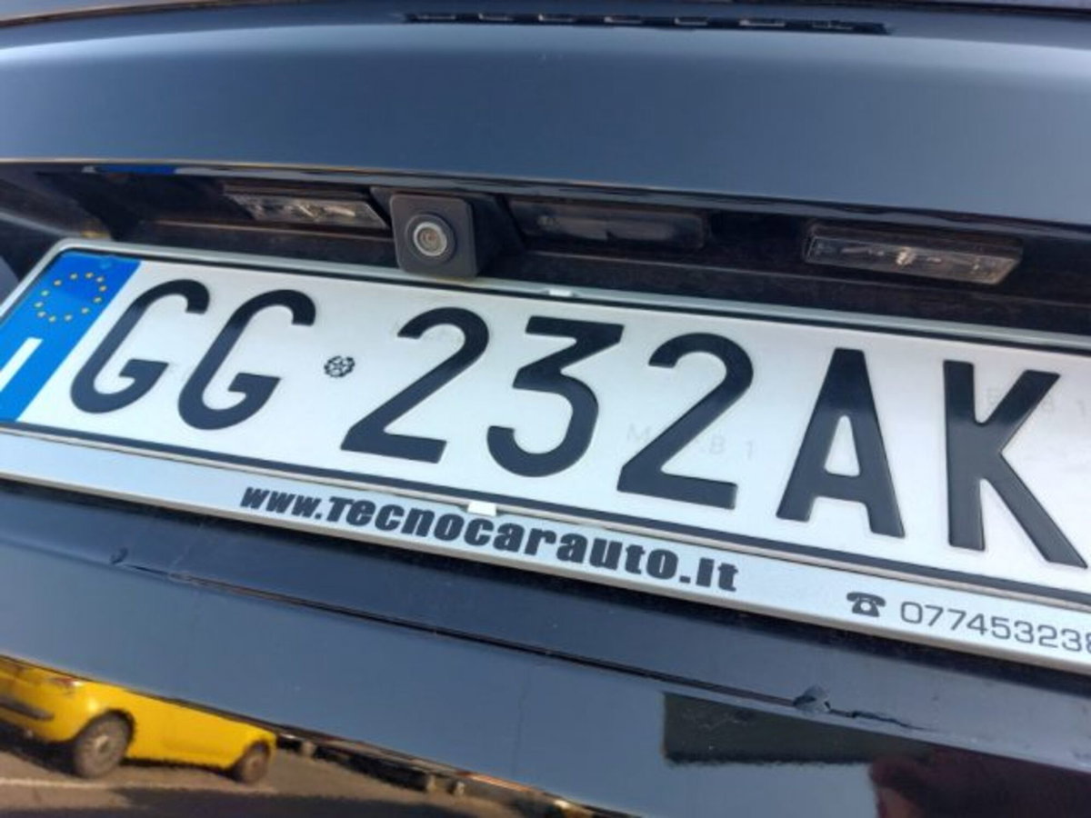 Peugeot 3008 BlueHDi 130 S&S EAT8 Active Business (15)