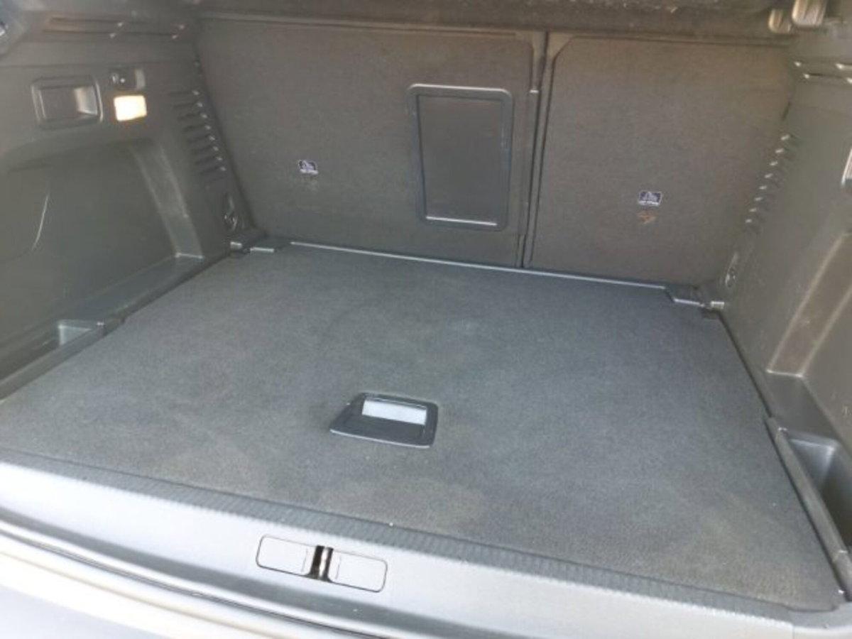 Peugeot 3008 BlueHDi 130 S&S EAT8 Active Business (8)