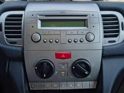 Lancia Ypsilon 1.2 Argento (10)