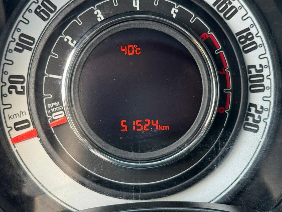 Fiat 500 1.0 Hybrid Club (9)