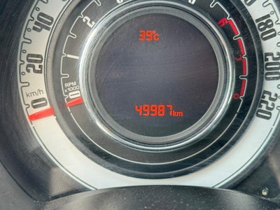 Fiat 500 1.0 Hybrid Club (9)