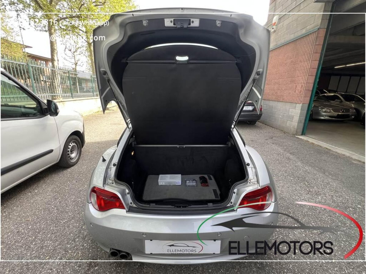 BMW Z4 Coupé Z4 3.0si cat (8)