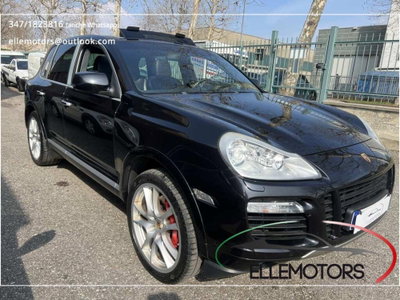 Porsche Cayenne 4.8 Turbo (3)