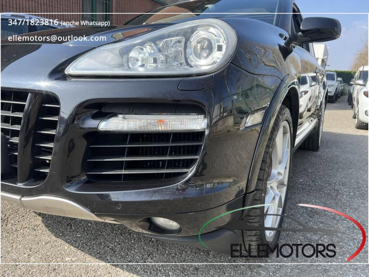 Porsche Cayenne 4.8 Turbo (8)