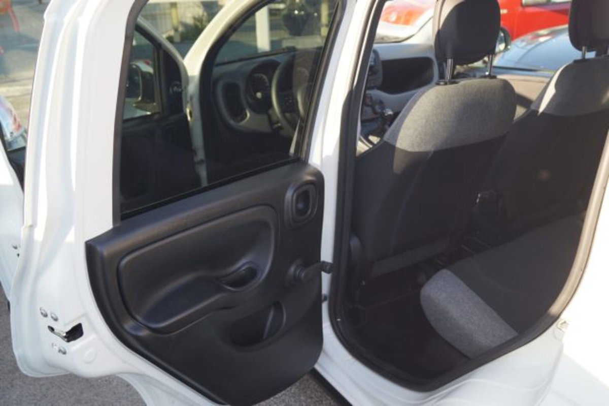 Fiat Panda 1.0 firefly hybrid s&s 70cv 5p.ti (14)