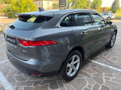 Jaguar F-Pace 2.0 D 180 CV Prestige (14)