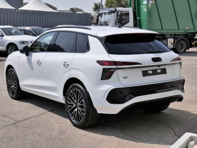 Audi Q3 Sportback 2.0 tdi S line edition 150cv s-tronic (3)