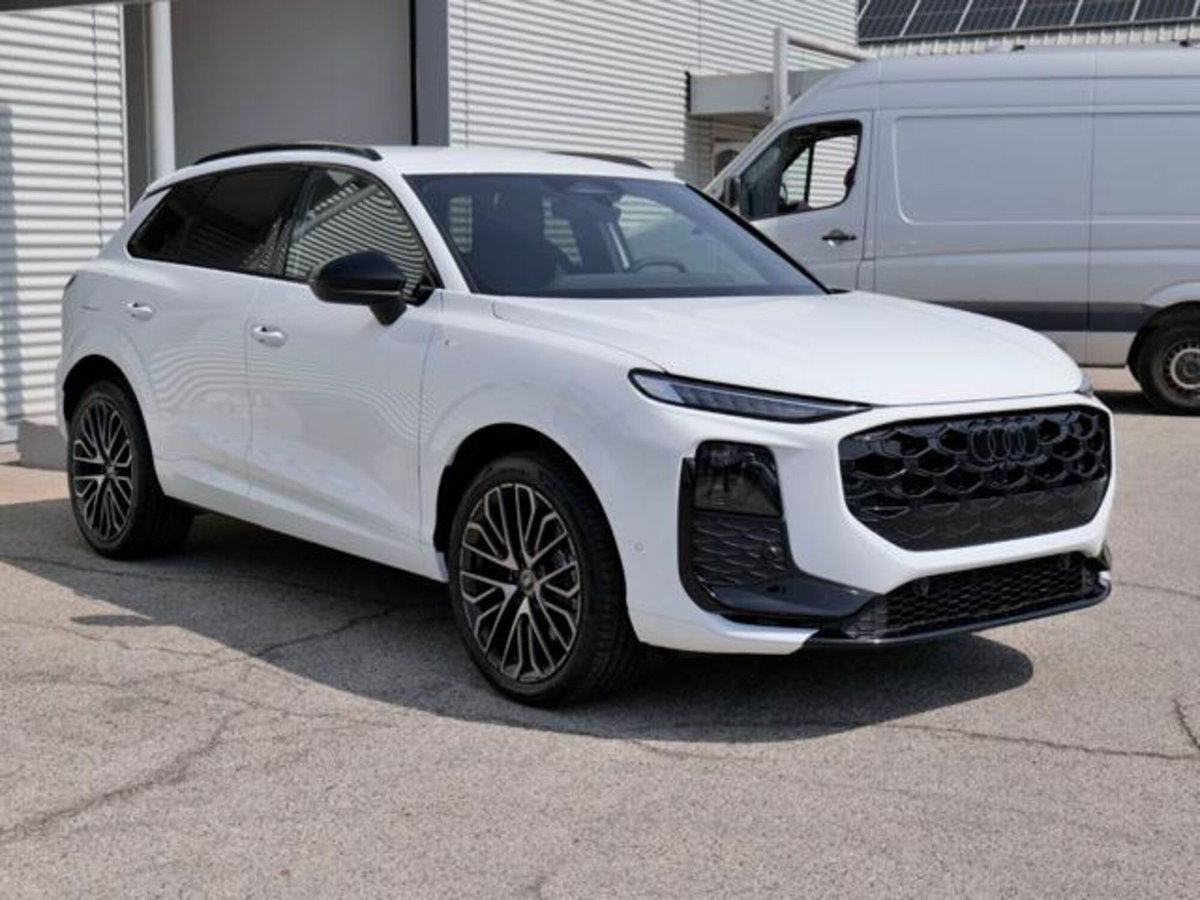 Audi Q3 Sportback 2.0 tdi S line edition 150cv s-tronic (4)