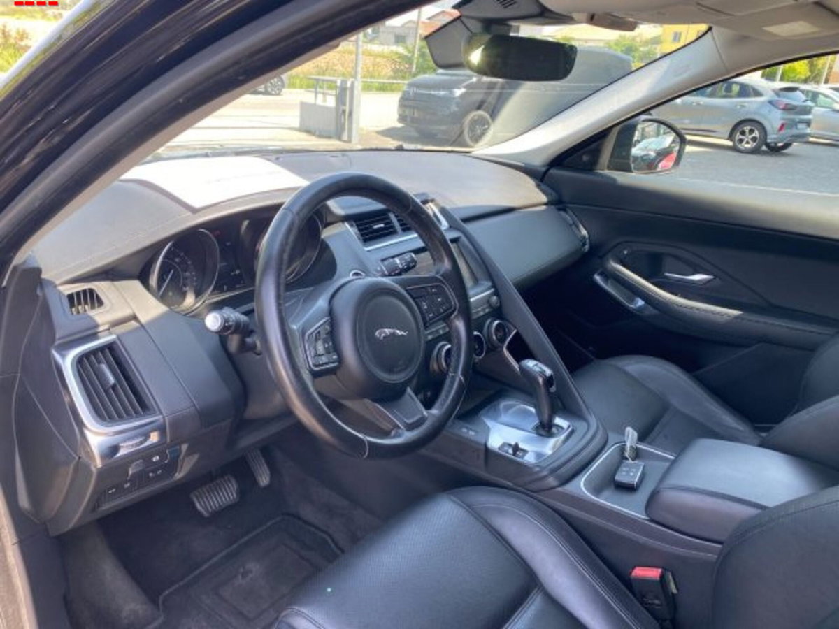 Jaguar E-Pace 2.0D 150 CV AWD aut. (10)