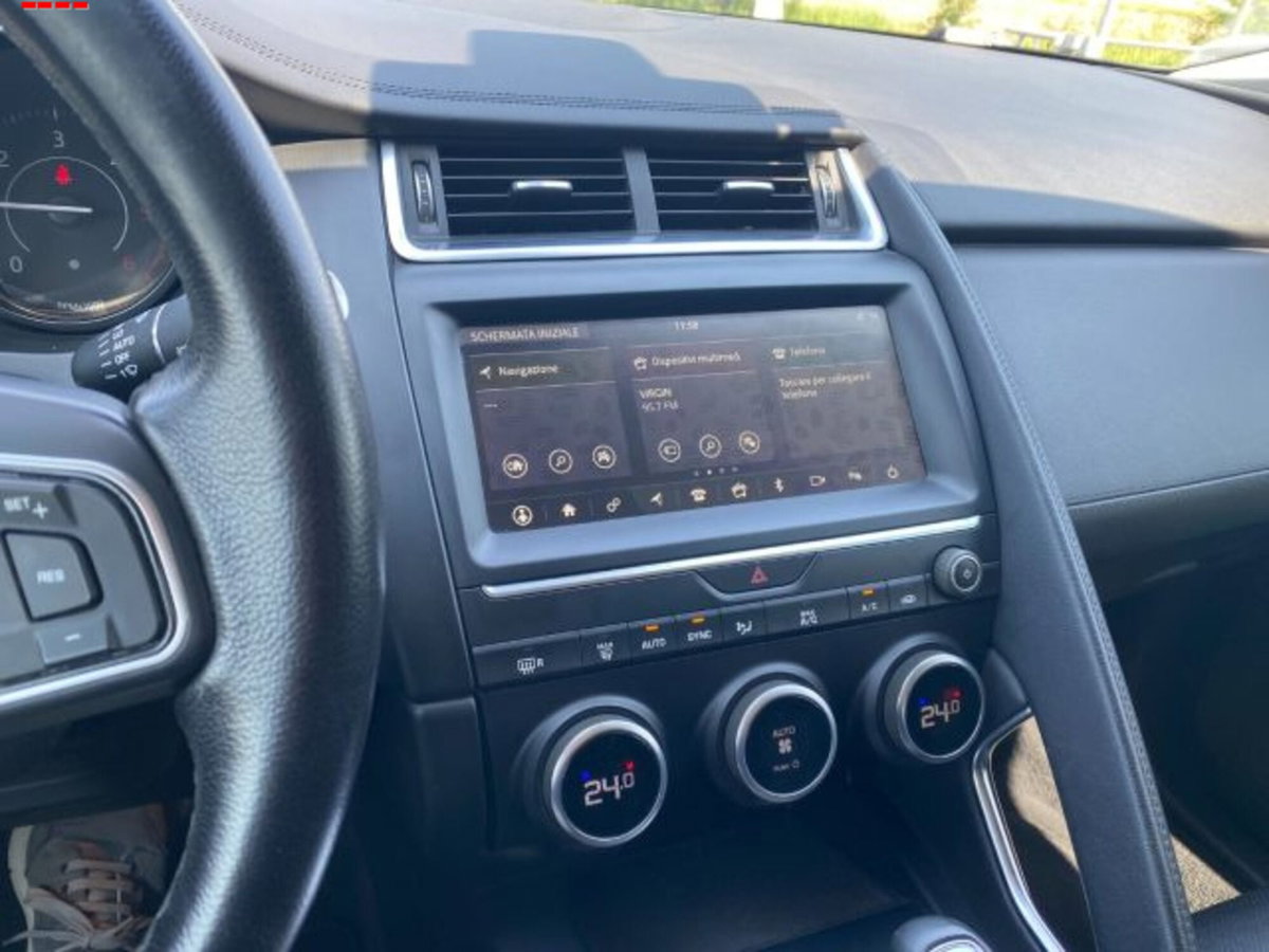 Jaguar E-Pace 2.0D 150 CV AWD aut. (12)