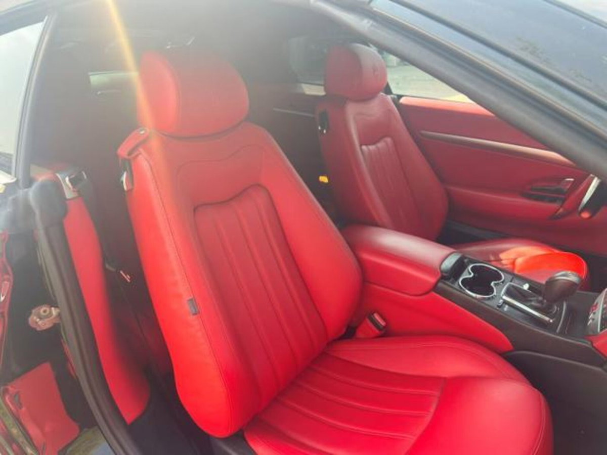 Maserati Grancabrio 4.7 V8 (12)