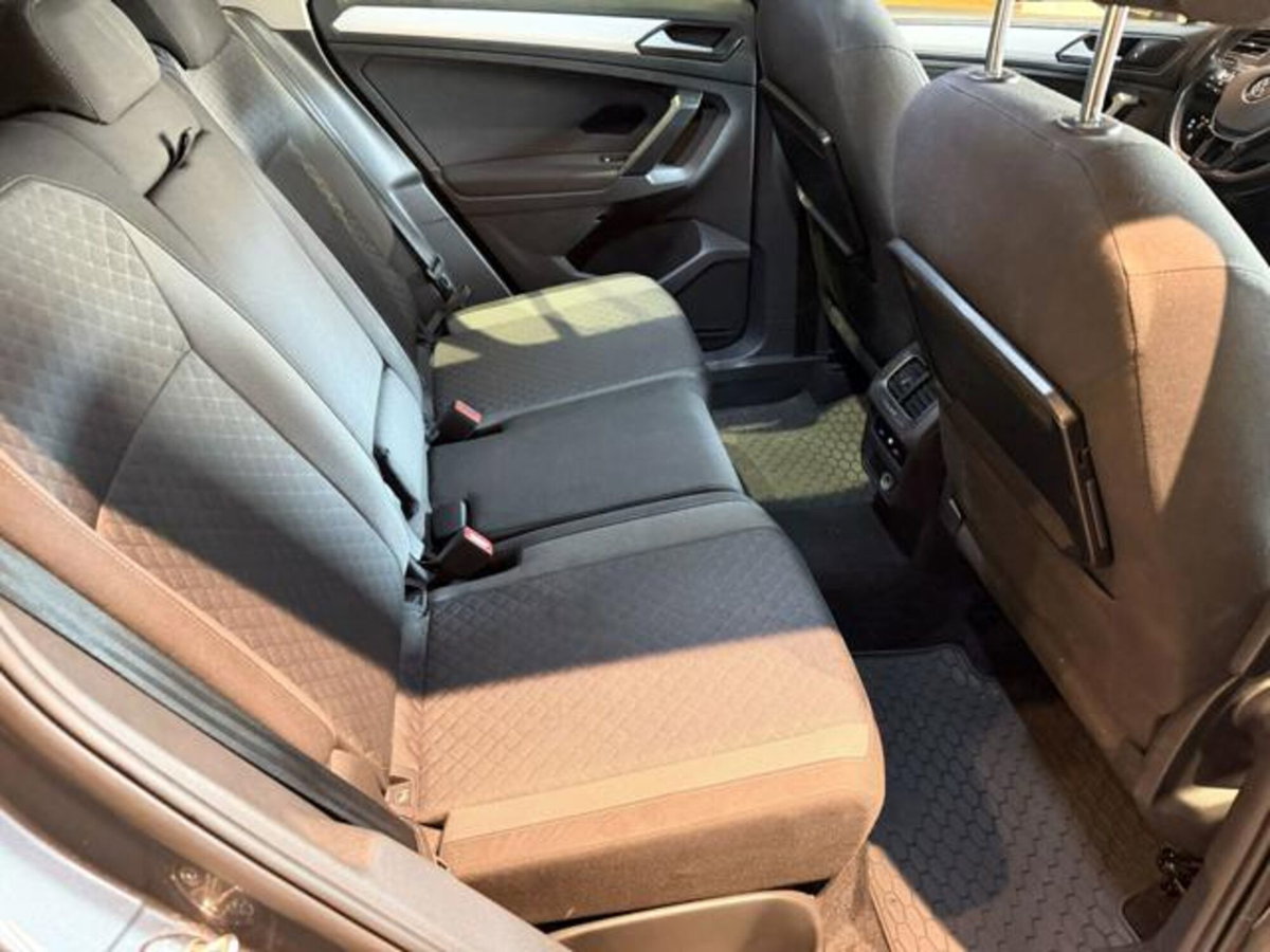 Volkswagen Tiguan 2.0 TDI SCR 4MOTION Executive BlueMotion Technology (14)