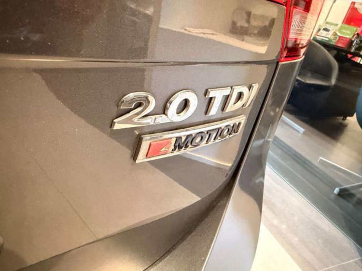 Volkswagen Tiguan 2.0 TDI SCR 4MOTION Executive BlueMotion Technology (17)