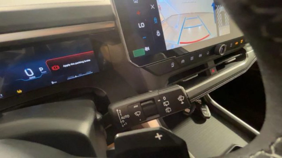Jeep Compass 1.2 turbo e-hybrid mhev First Edition fwd 145cv edct6 (19)