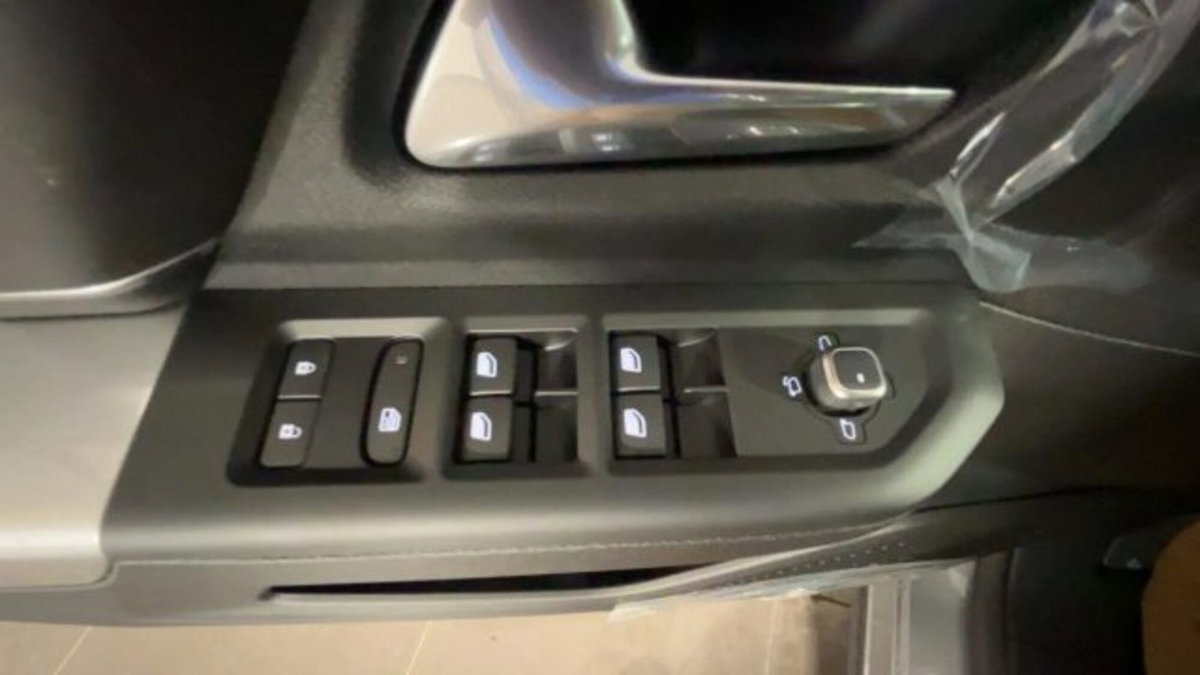 Jeep Compass 1.2 turbo e-hybrid mhev First Edition fwd 145cv edct6 (11)