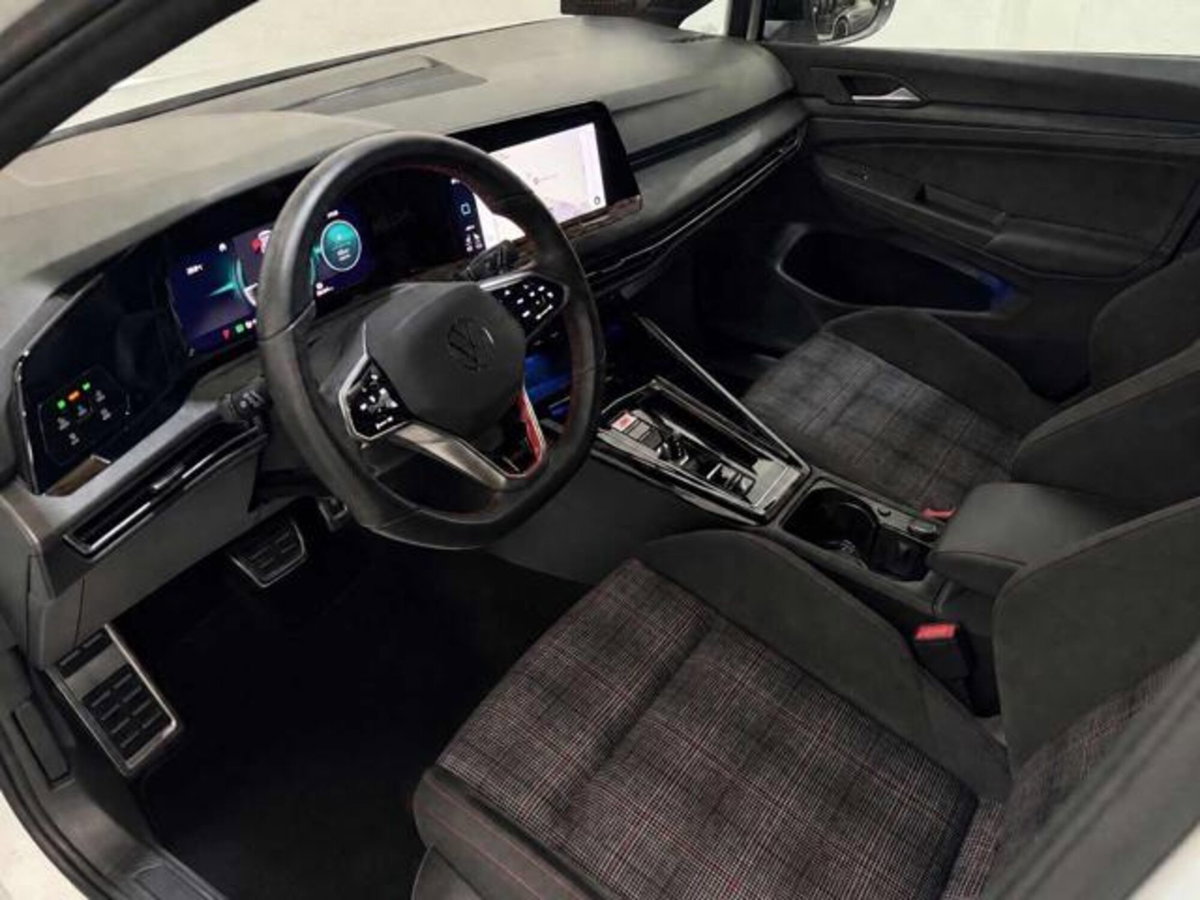 Volkswagen Golf 2.0 TSI GTI DSG (7)