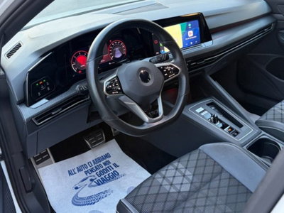 Volkswagen Golf 2.0 TDI 150 CV SCR R-Line (18)