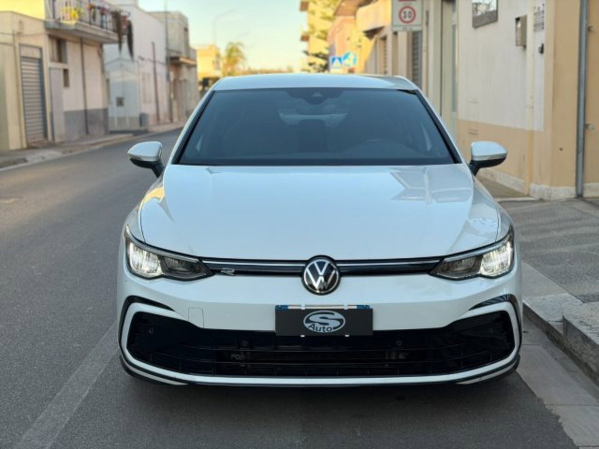 Volkswagen Golf 2.0 TDI 150 CV SCR R-Line (9)