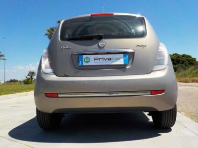 Lancia Ypsilon 1.3 MJT 90 CV Oro (11)