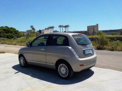 Lancia Ypsilon 1.3 MJT 90 CV Oro (7)