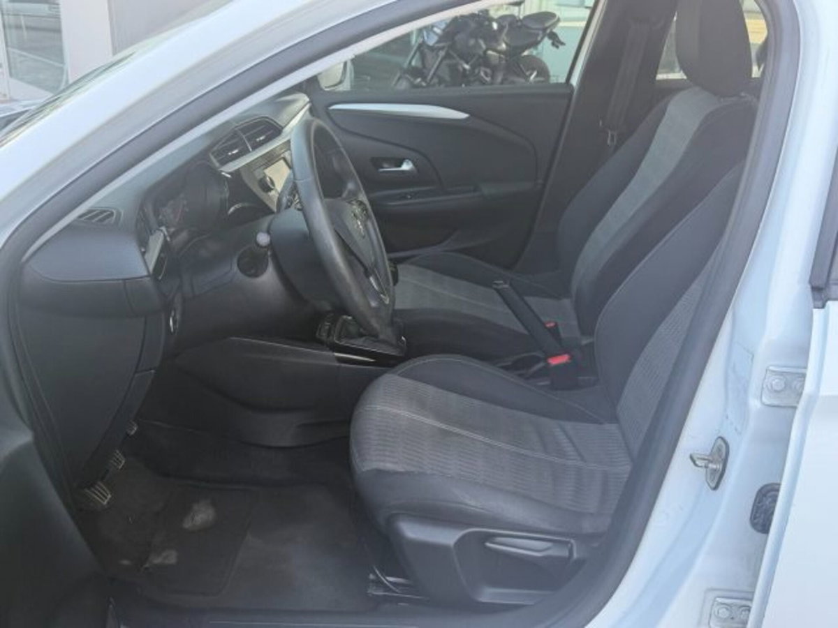 Opel Corsa 1.5 D 100 CV GS Line (11)