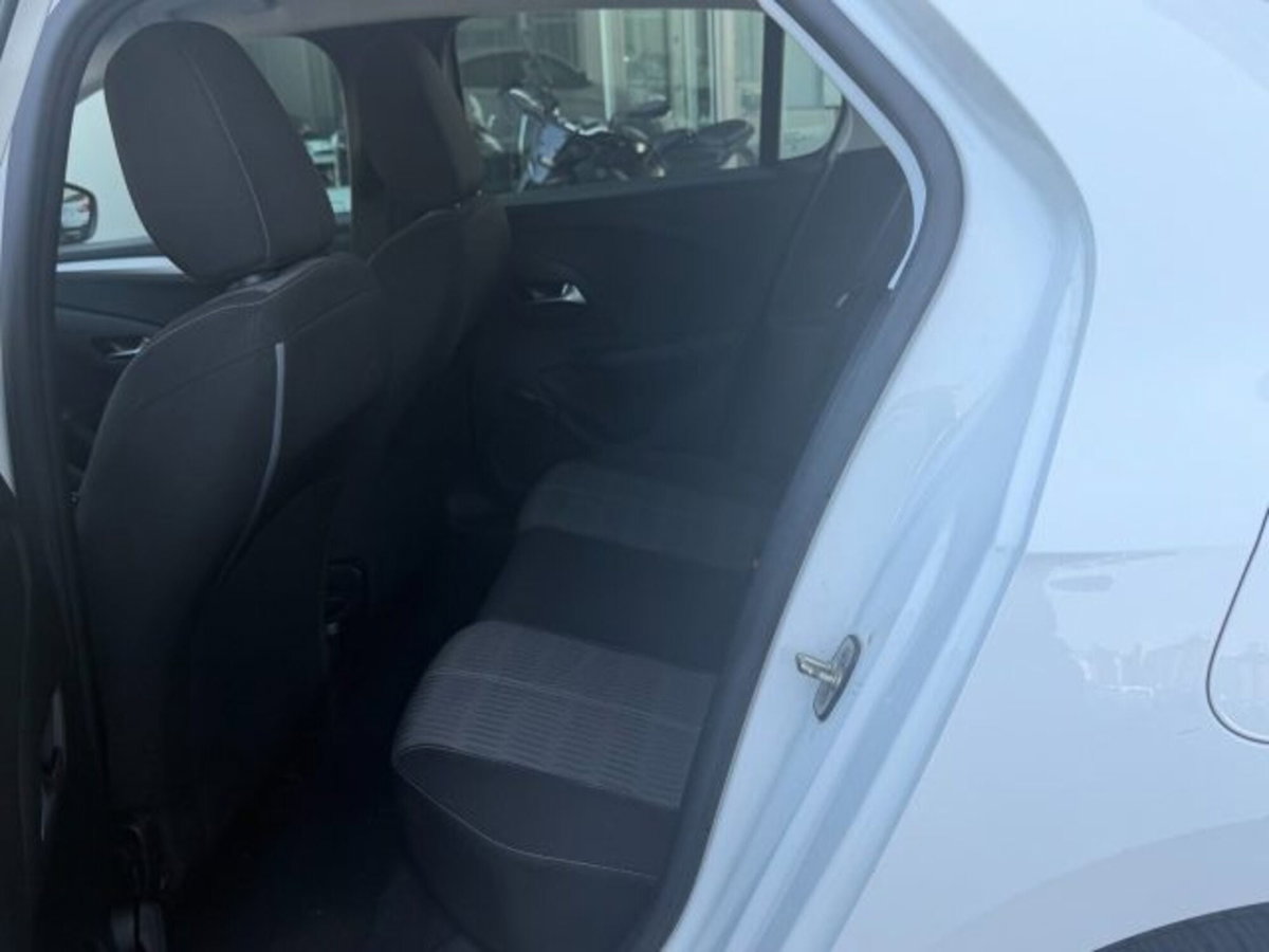 Opel Corsa 1.5 D 100 CV GS Line (13)