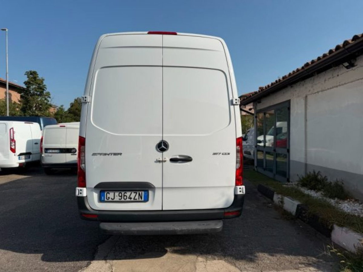 Mercedes-Benz Sprinter F37/35 317 CDI F RWD TA Furgone (5)