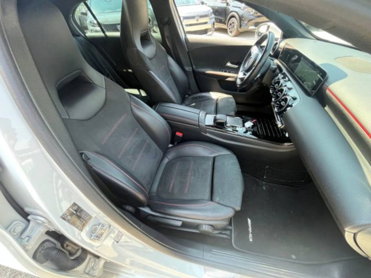 Mercedes-Benz Classe A 180 d AMG Line Premium Plus auto (12)