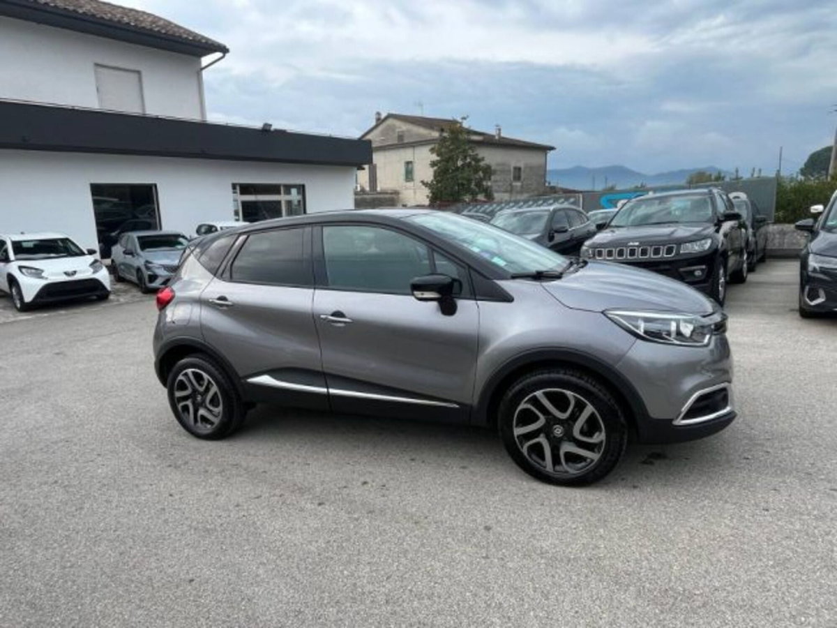 Renault Captur 0.9 TCe 12V 90 CV Start&Stop Intens (2)